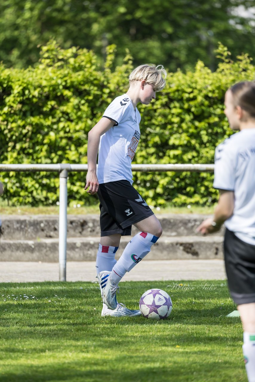 Bild 65 - wBJ SV Henstedt Ulzburg - FSG Oldendorf Itzehoe : Ergebnis: 6:3